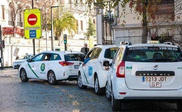 La ITV lanza un aviso sobre los contadores de los taxis en Andalucía