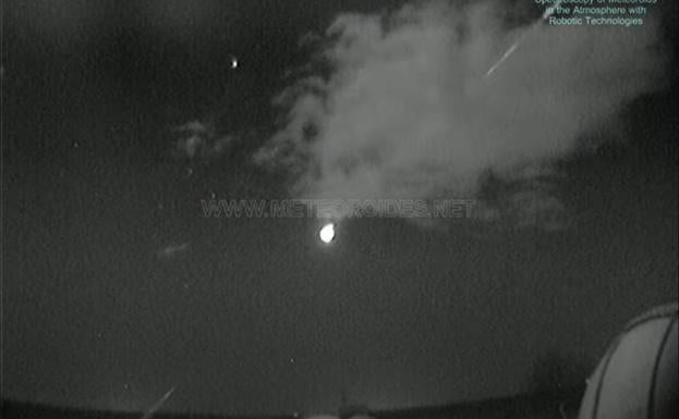 Una gran bola de fuego atraviesa el cielo de Andalucía en San Valentín