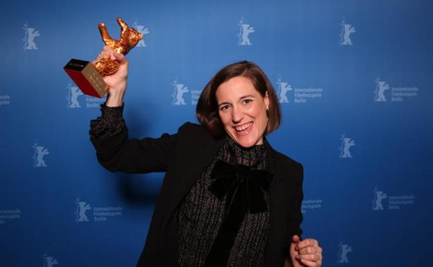 Carla Simón hace historia al ganar el Oso de Oro en la Berlinale