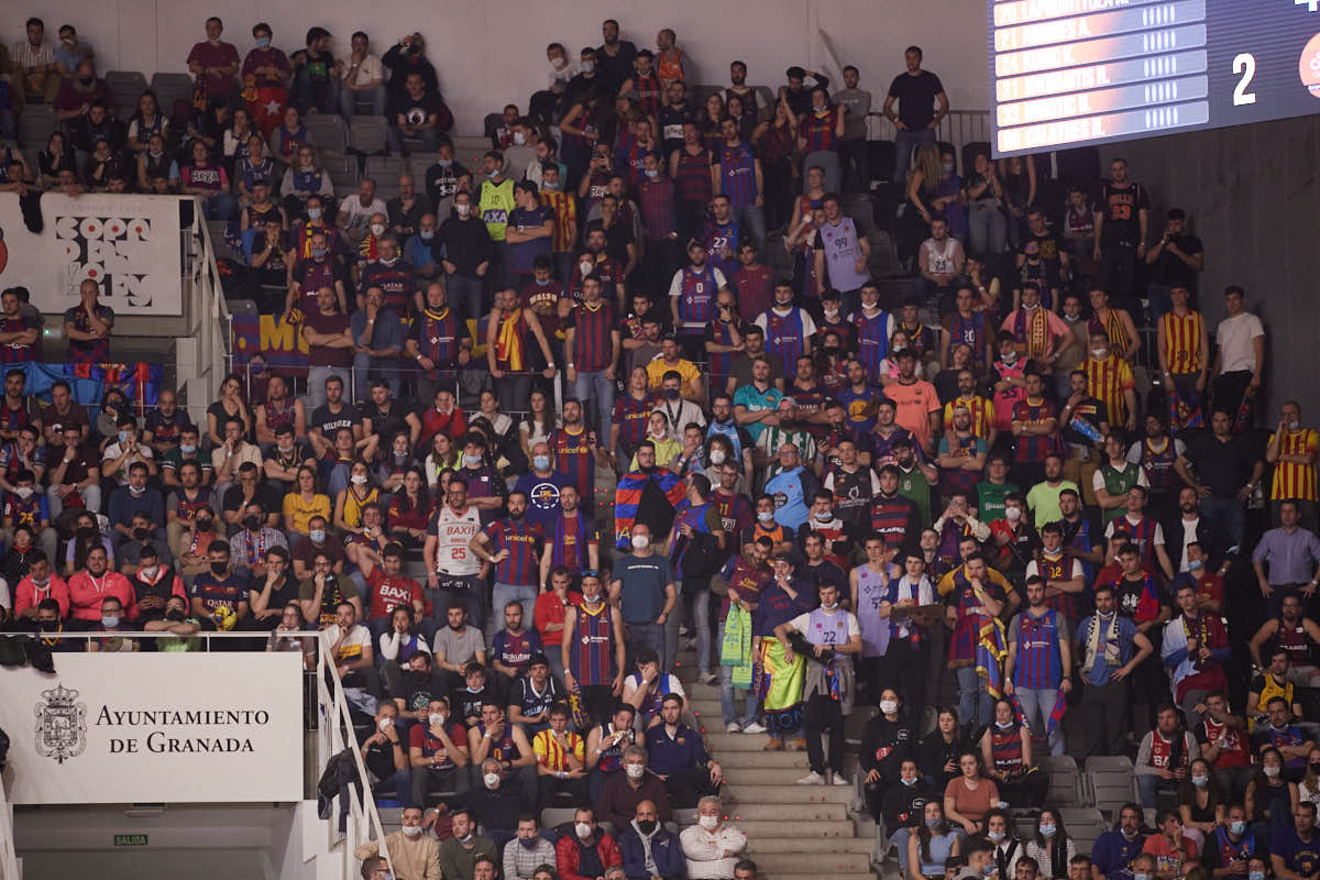 Encuéntrate en la grada del Palacio: Barcelona - Baxi Manresa