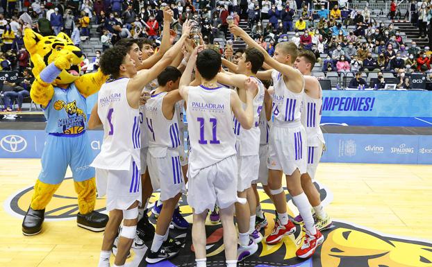 El Real Madrid, campeón de la Minicopa en el Palacio