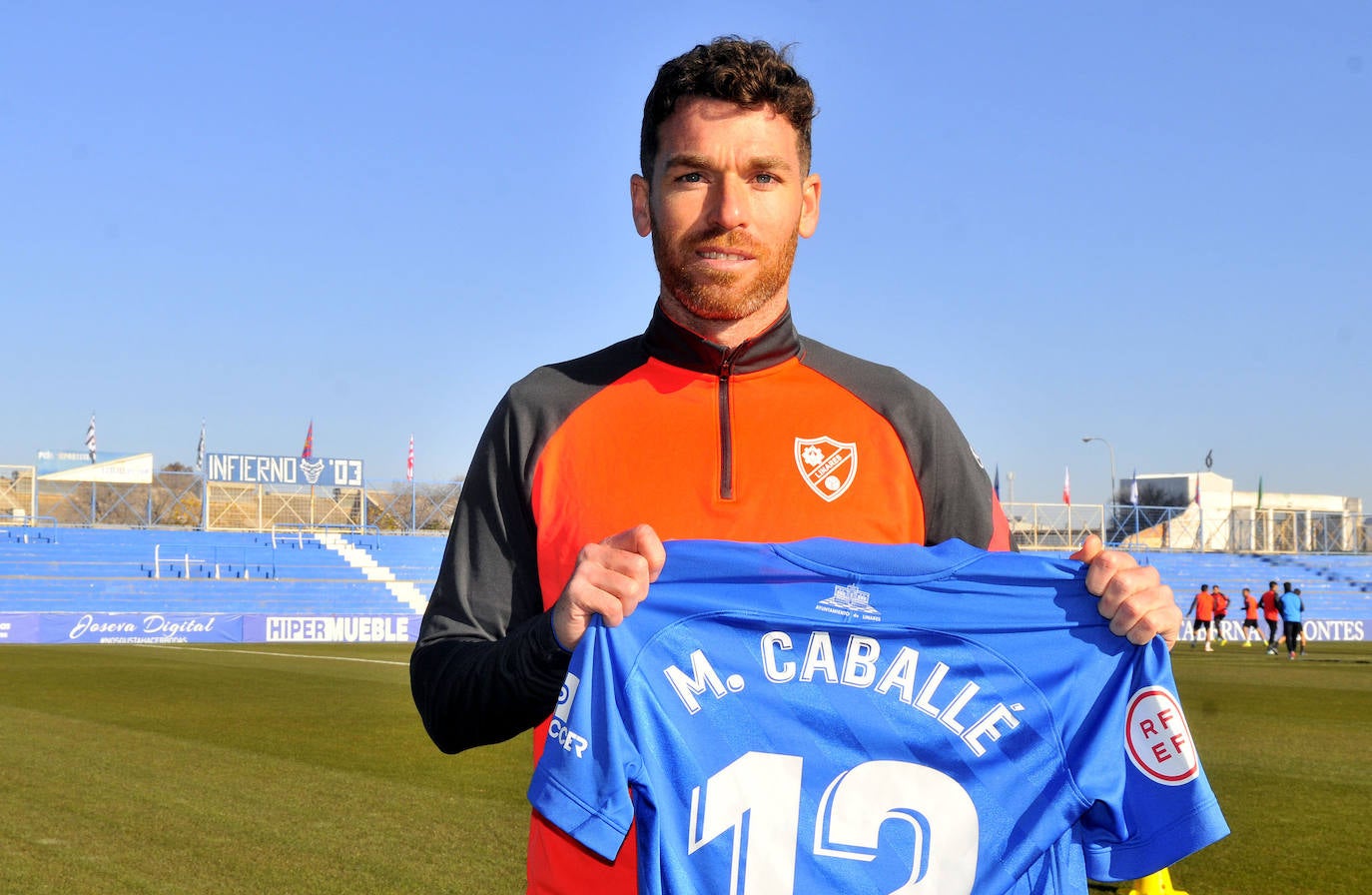 El Linares recupera a Marc Caballé para medirse el domingo al filial del Real Madrid