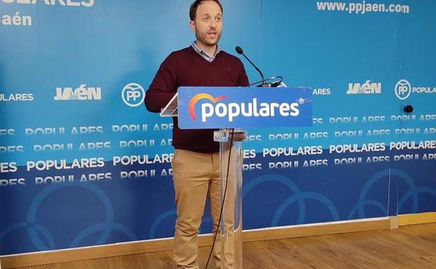 Domínguez contacta con presidentes locales para llevar a la junta del PP el «sentir» de la provincia