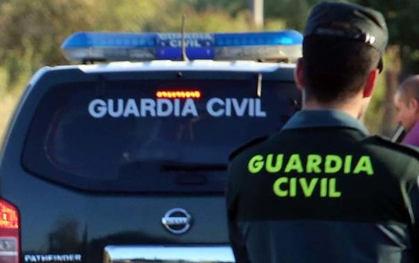 Dos individuos drogados y bebidos atropellan a un peatón en Iznalloz y se dan a la fuga