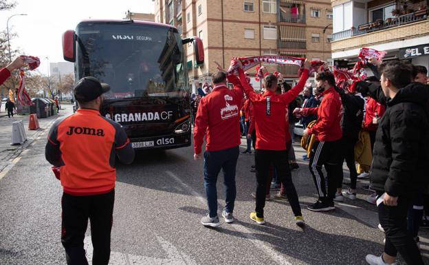Nuevo recibimiento al Granada este lunes por el derbi con el Cádiz