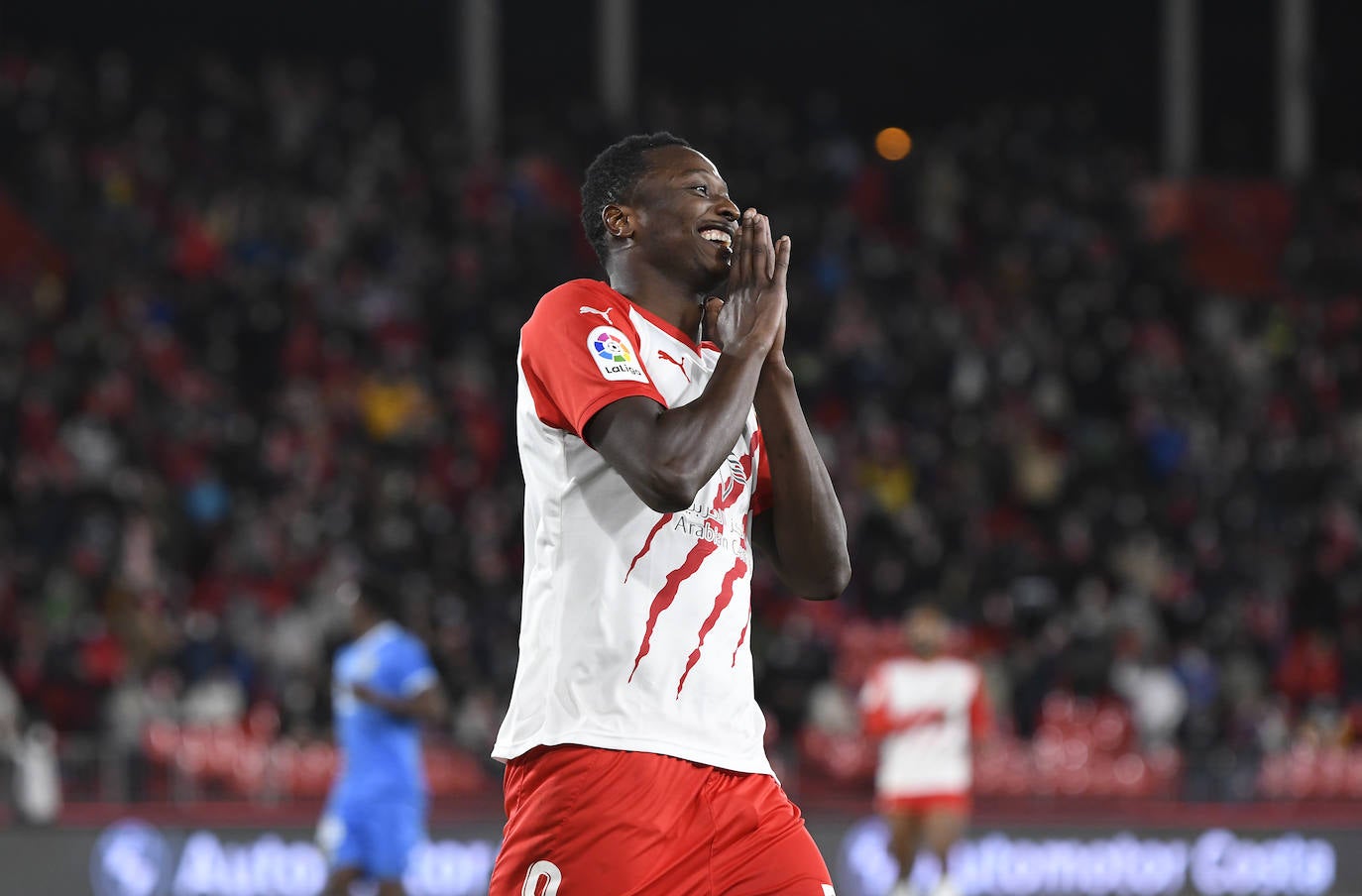 Sadiq marca la pauta de este gran Almería