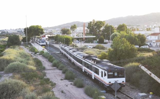 El último tramo del AVE a Almería, el de Totana, tendrá el 'ok' de Moncloa en cuestión de días