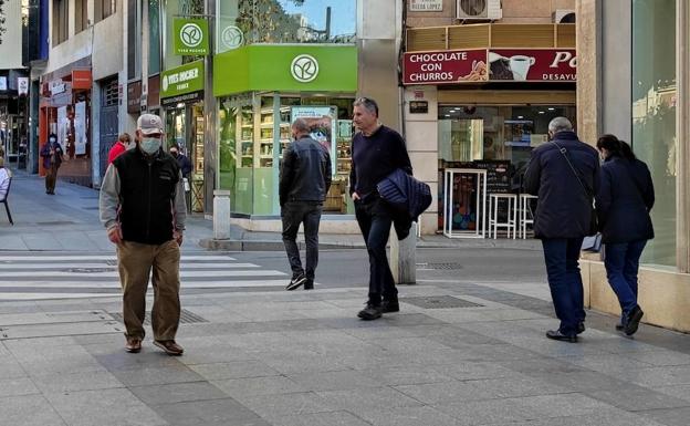 Almería notifica 49 positivos, la cifra más baja desde que comenzó la sexta ola en diciembre