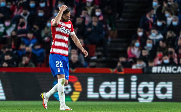 Domingos persigue sin suerte volver a ser el central que fue