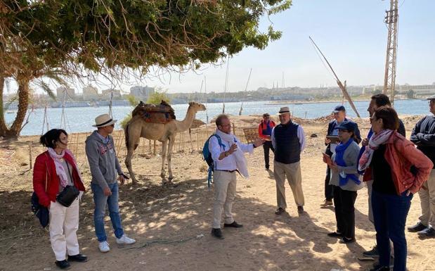 Visita a las tumbas egipcias en las que trabaja la Universidad de Jaén