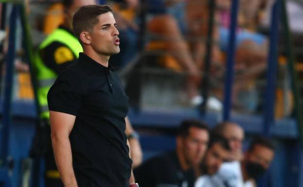 Robert Moreno, inmerso en su peor racha como rojiblanco