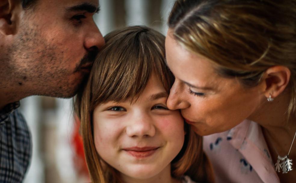 Los ojos de la guerra sonríen en Granada