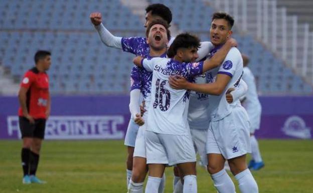 Emilio Ferreras: «El Real Jaén tenía que meter una marcha más y ahora lo está haciendo»