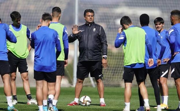 Julio Algar asegura que el Recre seguirá «la misma dinámica» que con Rubén Torrecilla