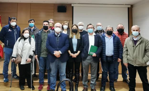 Los jienenses contarán con más servicios de taxi entre los municipios rurales