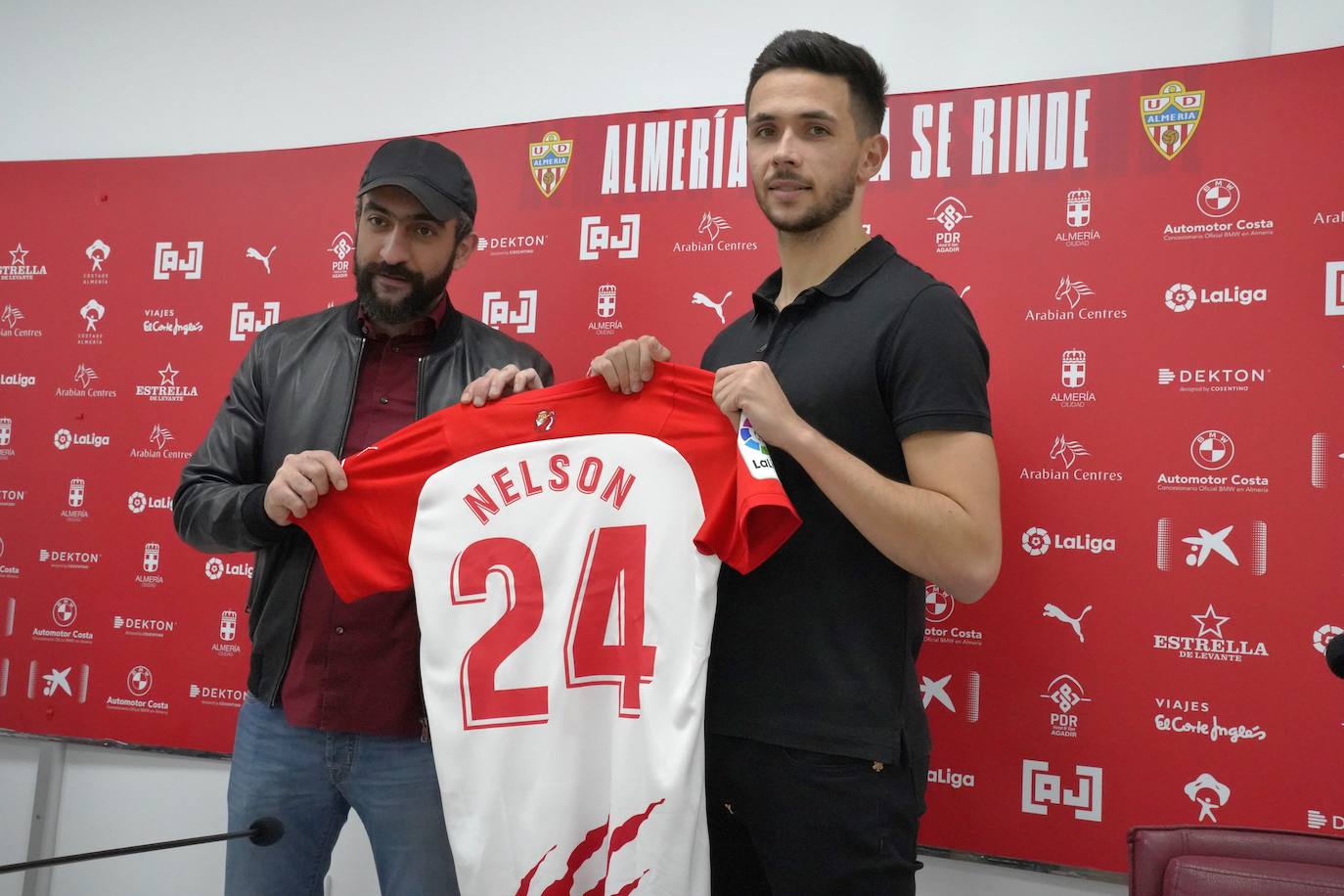 Nélson está preparado para jugar con el Almería «cuando el míster quiera»