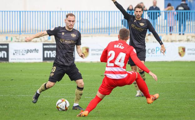 El Recreativo paga caro un tempranero fallo de Sarr