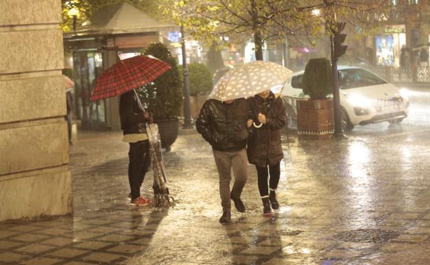El tiempo en Andalucía estará marcado por fuertes tormentas durante la semana