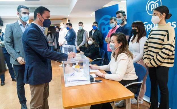 El PP de Almería cree que Feijóo atraerá a los que se alejaron del partido