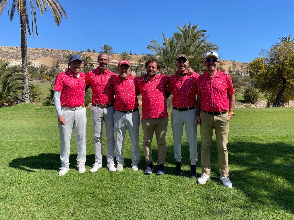 La Liga Almeriense arranca con mucha igualdad y el liderato de la Pandilla Basura