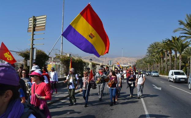 El Congreso exige honrar a las víctimas de 'La desbandá', la matanza de los huidos a Almería