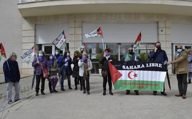 El Colectivo Saharaui de Jaén protesta por el cambio de la política española con respecto al Sahara Occidental