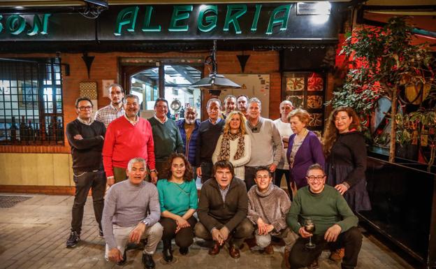 La Asociación de Vendedores de Prensa de Granada recupera su original reunión de Navidad en plena Cuaresma