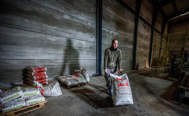 La falta de materias primas para piensos afecta ya a la producción de los animales en Granada