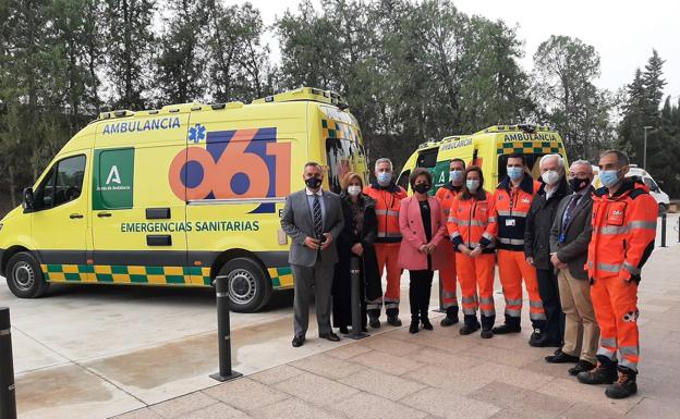 Salud renueva las dos uvis móviles del 061 en Jaén