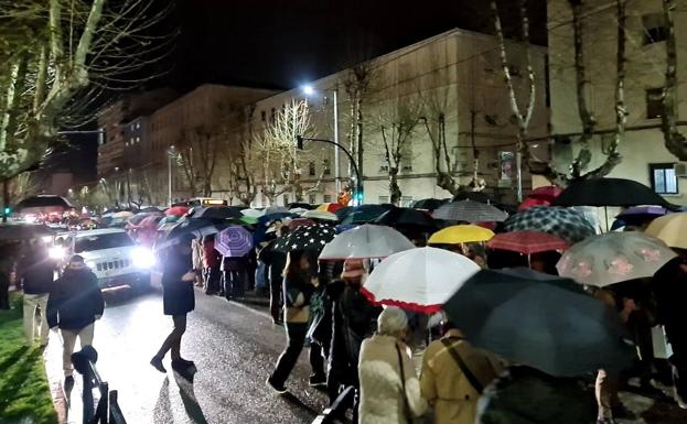 Rezan en las calles de Jaén para pedir la paz en Ucrania