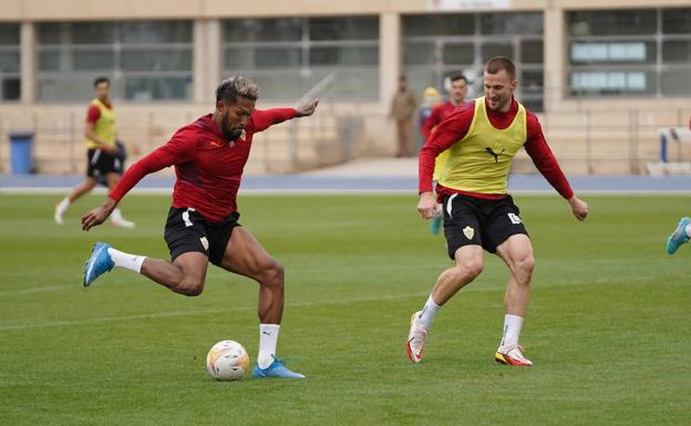 Sousa: «Era un desconocido en Almería y con trabajo me he ganado el respeto»