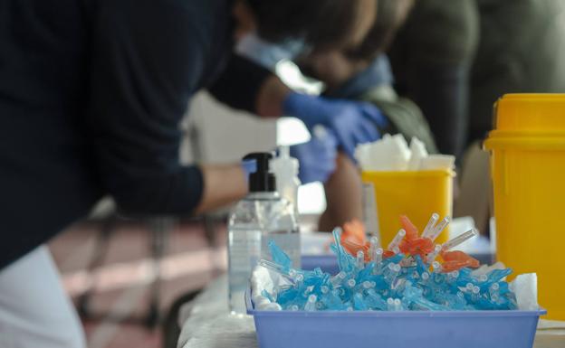 Dos años de pandemia: 170 investigaciones y más de 21.600 genomas secuenciados en Andalucía