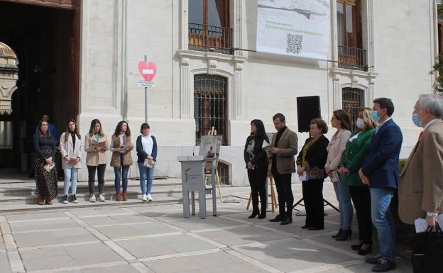 La provincia se une en torno a los versos de Miguel Hernández