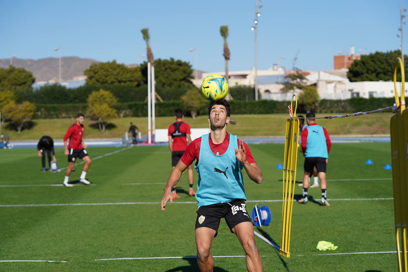 César de la Hoz receta a la UD Almería amnesia selectiva
