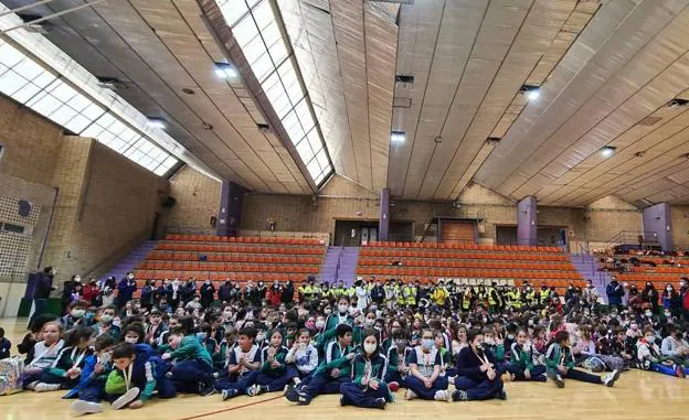 450 escolares de nueve colegios participan en la San Antón Escolar