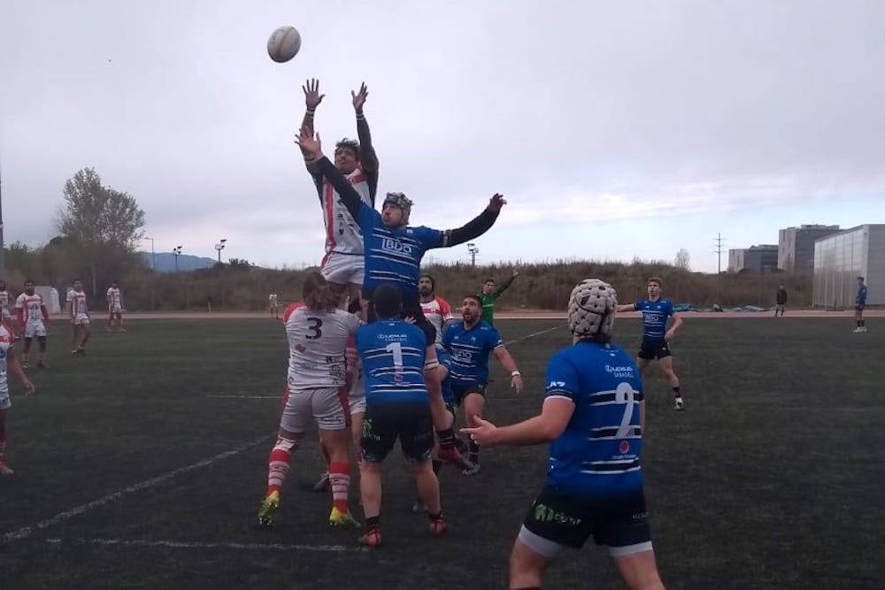 Unión Rugby Almería saca cinco puntos a la obligación de rotar