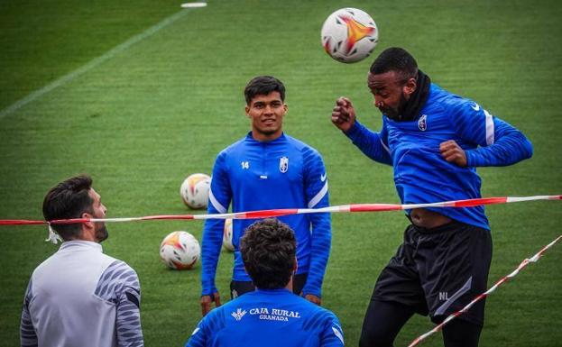 Entrenamientos sin descanso hasta la visita al Pizjuán el viernes