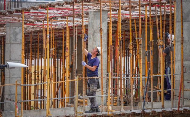 Granada suma 434 parados más en su tercer mes consecutivo de subida