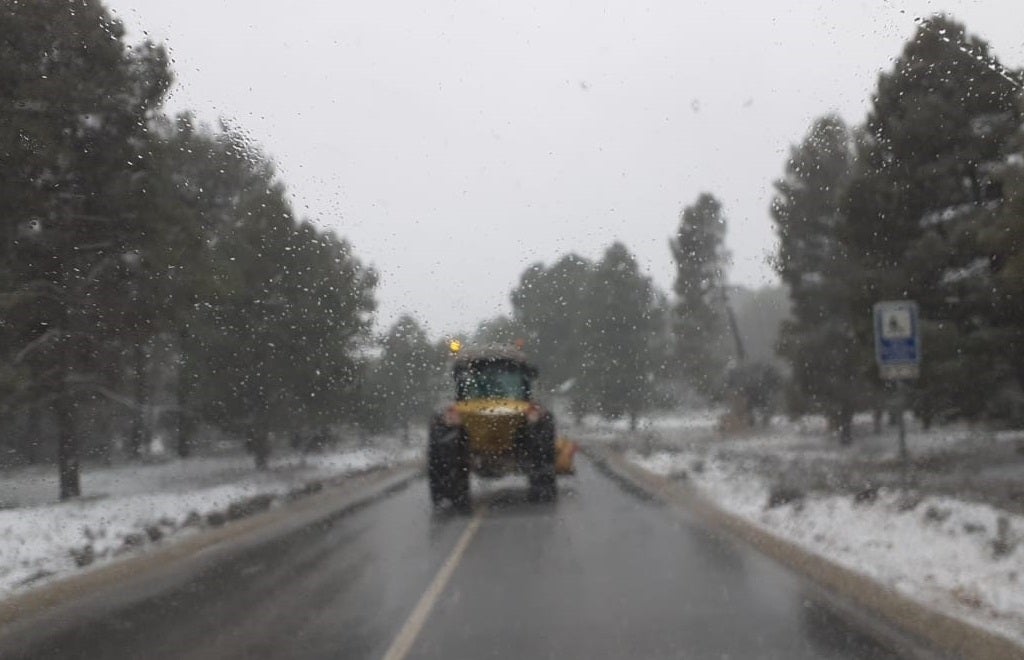 Cinco carreteras provinciales afectadas por el temporal de nieve