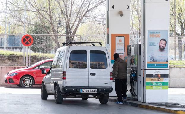 Más de una quincena de gasolineras de Granada cierran desde que empezaron los descuentos