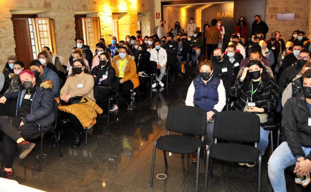 El Ayuntamiento incorpora a 76 jóvenes a su plantilla con el plan ITI