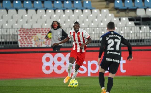 Buenas cuentas de la UD Almería tras las visitas de la Ponferradina