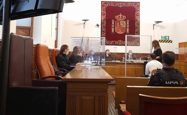 Rebajan la pena al hombre que mató a otro en Pinos Puente tras discutir por un aparcamiento