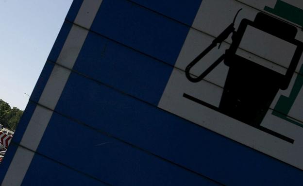 La DGT avisa de la nueva señal que se instalará cerca de las gasolineras