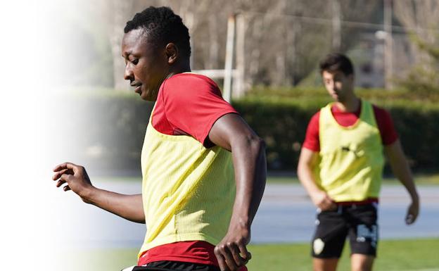 Sadiq Umar: «Solamente me interesa lograr el ascenso con el Almería»