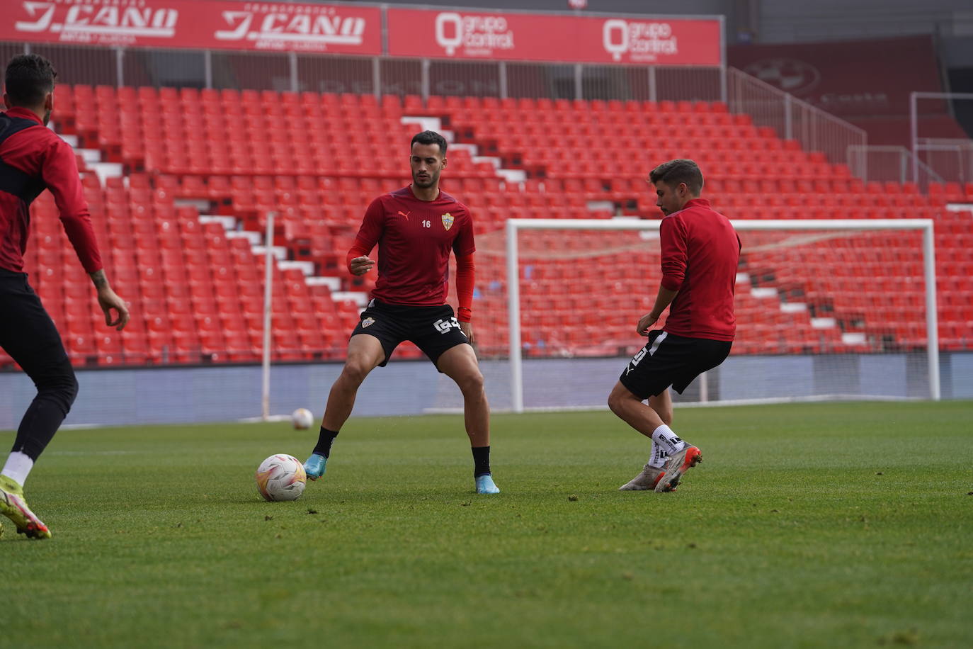 Lazo: «Afrontamos una semana vital por el ascenso»