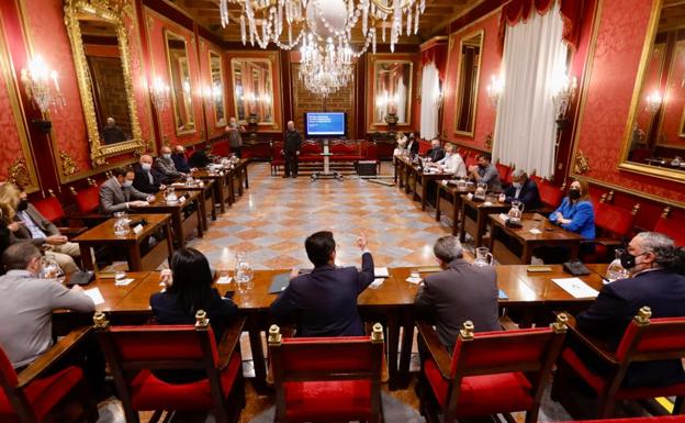 La Mesa del Ferrocarril considera «insuficiente» la propuesta de ADIF