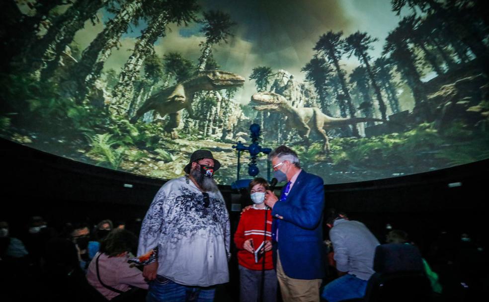 'Dinosaurios', la historia empieza en Granada