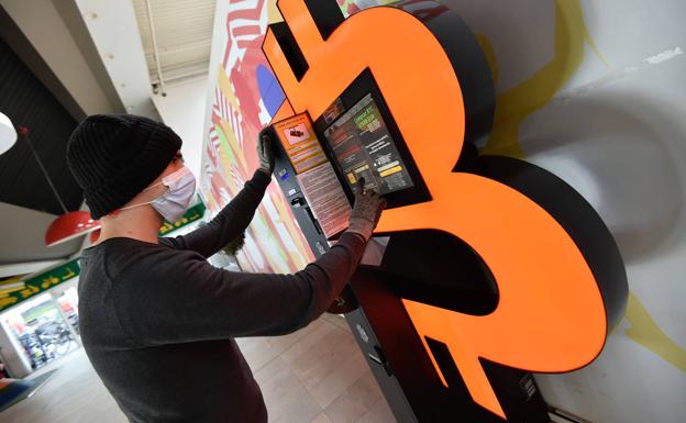 La fiebre de las criptomonedas se abre paso entre los jóvenes