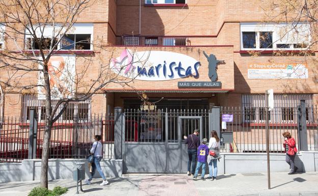 Condenados un seguro y un bar a asumir 6.300 euros de recalos en los Maristas